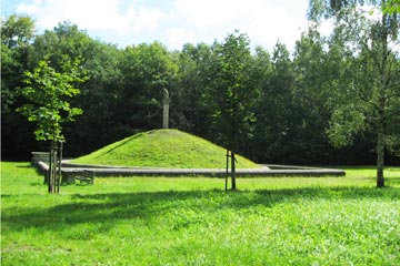 Gesamtansicht Römergrab Siesbach